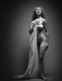 Alluring model with large, luscious breasts and statuesque figure. - Mary N - Venus